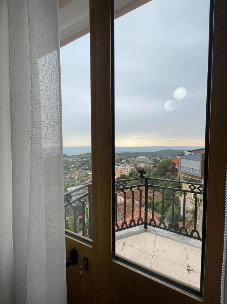 --Hotel Deal-- Rooms With Castle View Krujë Dış mekan fotoğraf