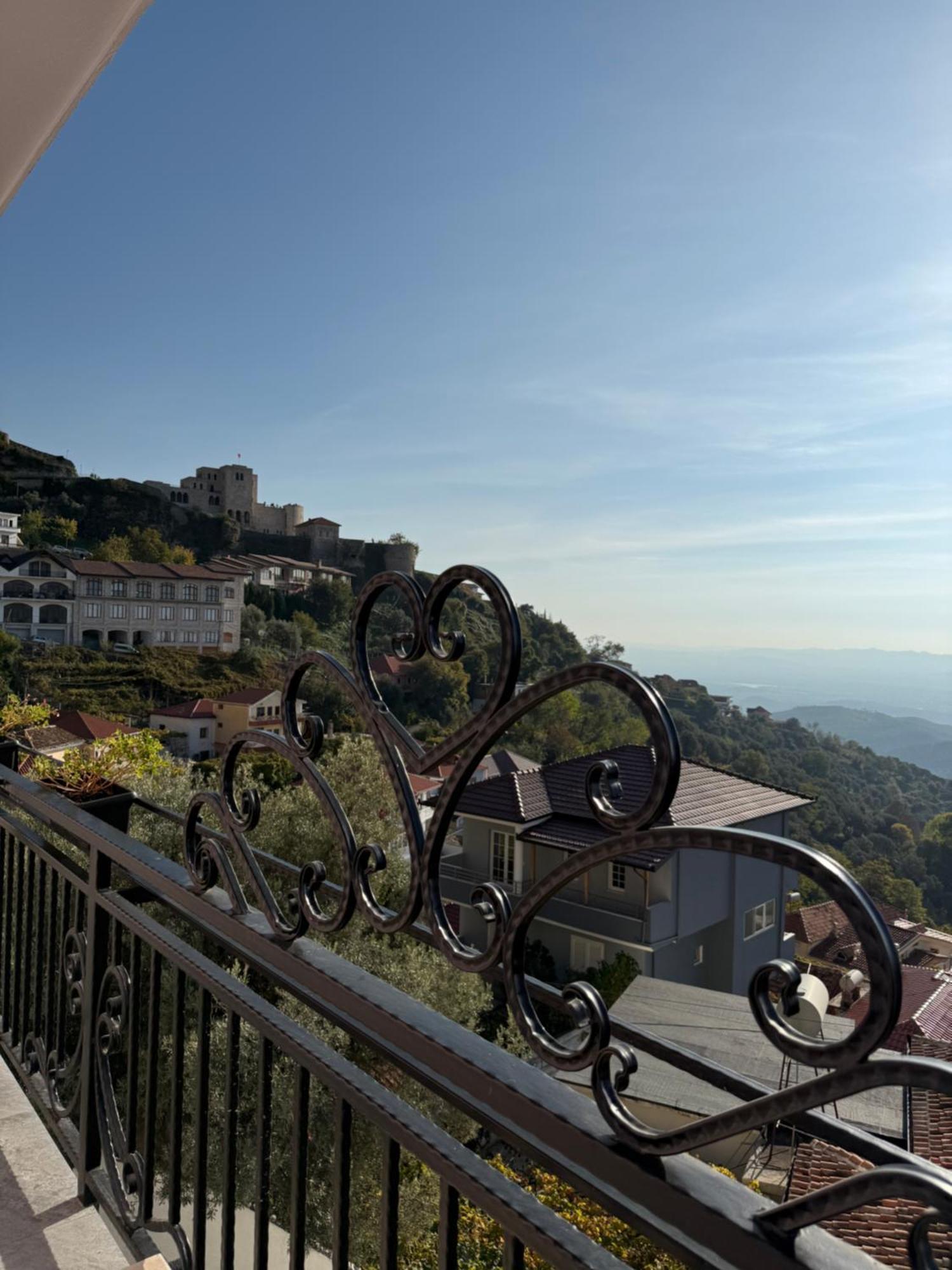 --Hotel Deal-- Rooms With Castle View Krujë Dış mekan fotoğraf
